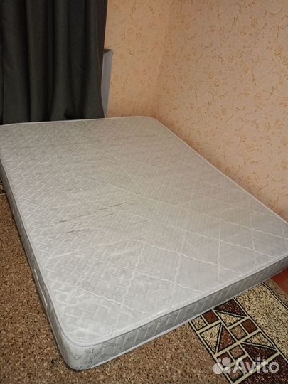 Матрас 160х200 бу