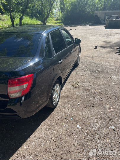 LADA Granta 1.6 МТ, 2019, 130 000 км