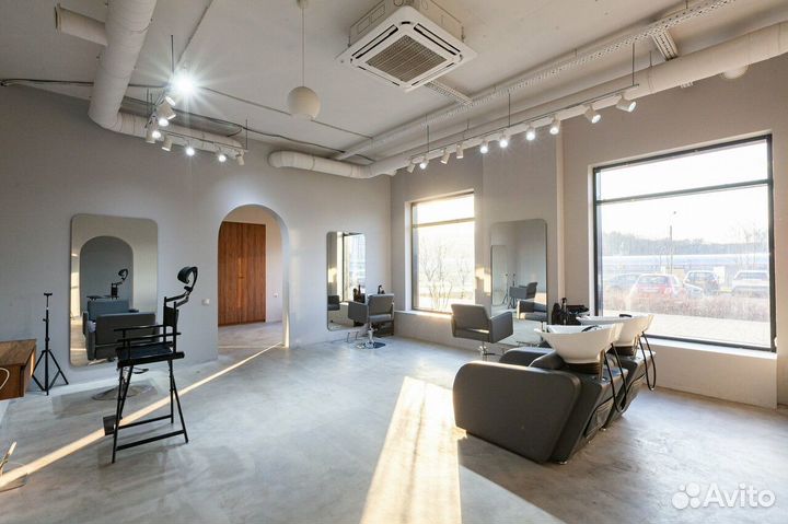 Стилист-колорист