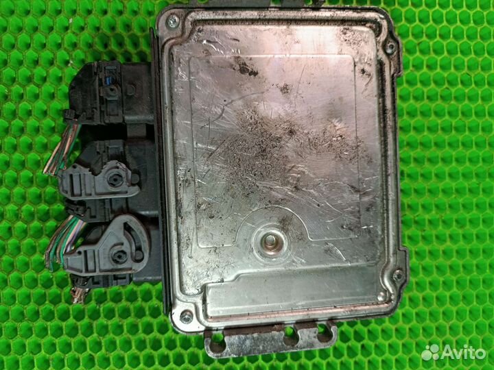 Блок управления двигателем Renault Laguna 2