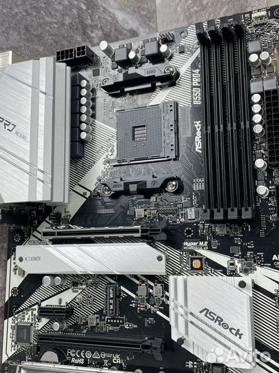 Материнская плата ASRock B550 Pro4