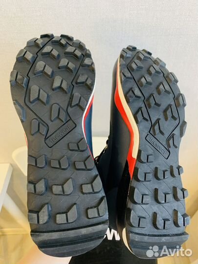 Трекинговые ботинки 45 новые