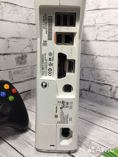 Игровая приставка Xbox 360 S 4гб