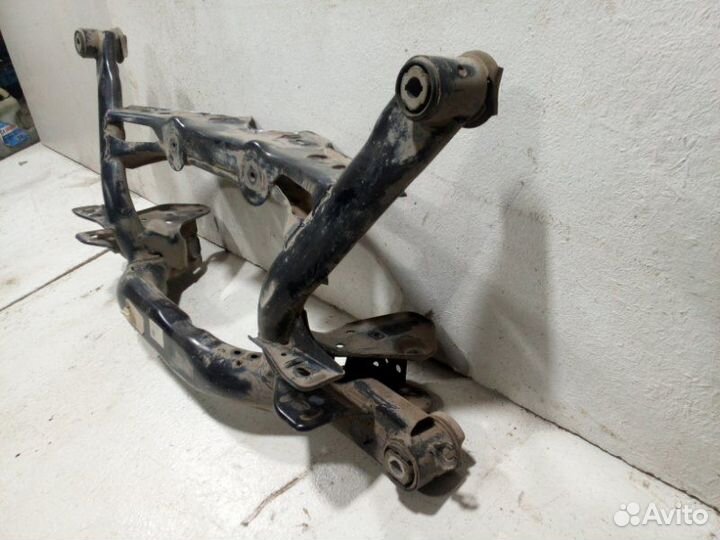 Балка задняя (подрамник) задняя Skoda Yeti 5N