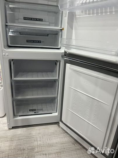 Холодильник Whirlpool no-frost