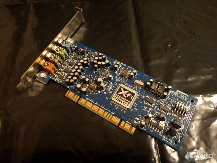 Звуковая карта creative sb0790