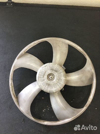 Вентилятор радиатора Toyota iQ 1636340010