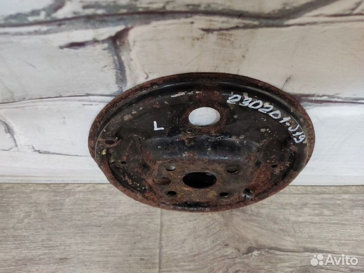 Щит опорный задний левый Aveo (T250)