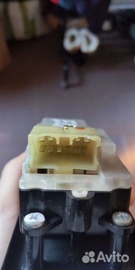 Блок управления стеклоподъемниками Toyota EL51