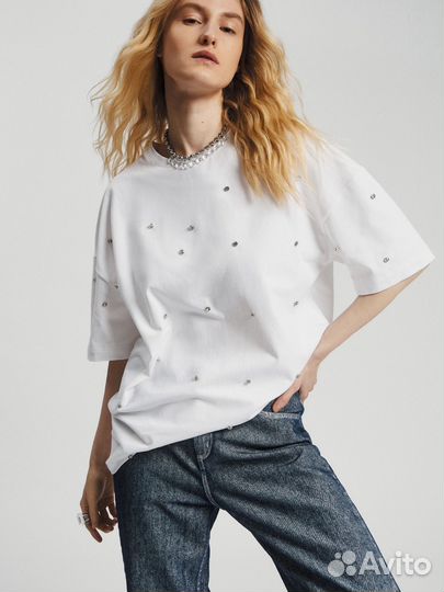 Футболка сл стразами белая Nume