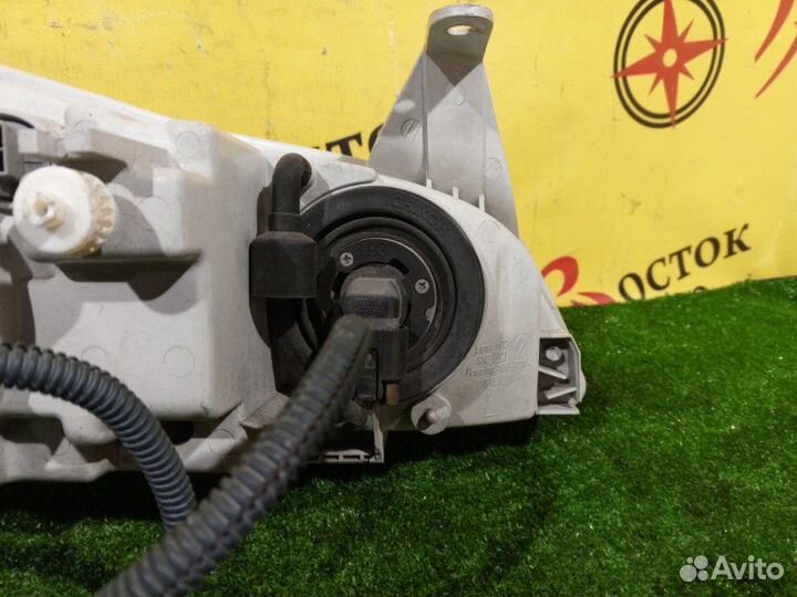 Фара передняя левая Nissan Cefiro A33 VQ20DE 1999