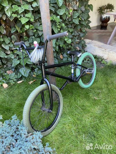 Трюковой велосипед bmx Haro