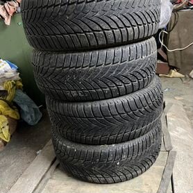 Goodyear UltraGrip Ice 2 235/55 R17 103T