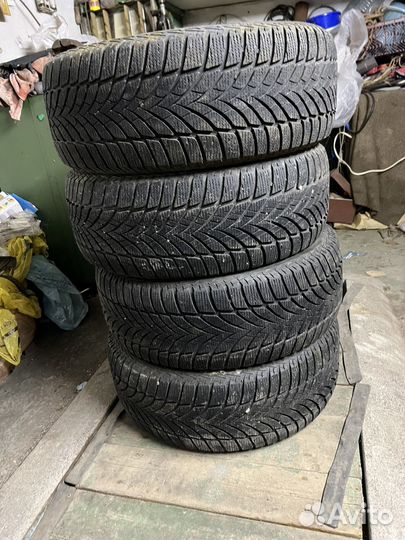 Goodyear UltraGrip Ice 2 235/55 R17 103T