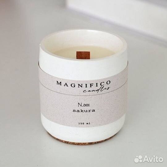 Ароматическая свеча с деревянным фитилём