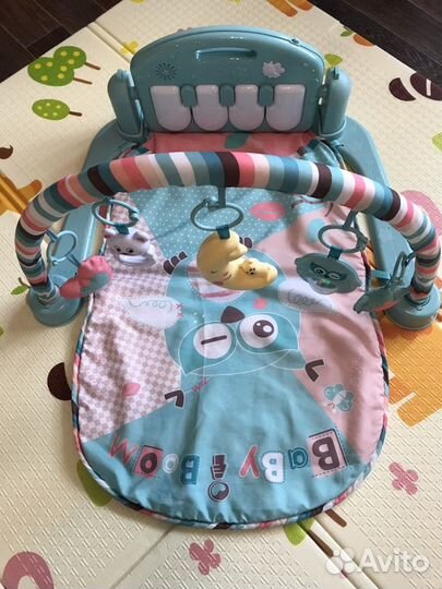 Развивающий коврик с пианино