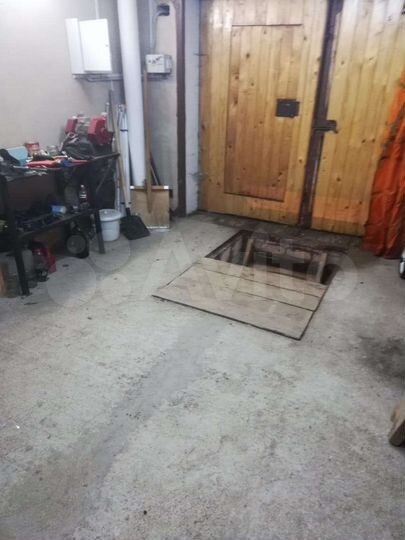 Гараж, > 30 м²