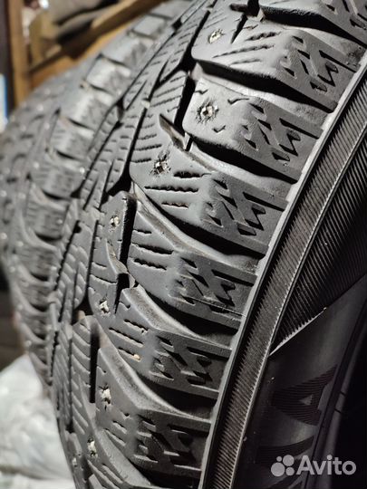 Yokohama Ice Guard Stud IG55 215/60 R16 99T