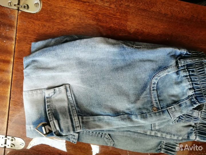 Джинсы