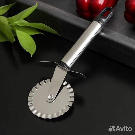 Нож для пиццы и теста Доляна «Помощник», 18 см, ре