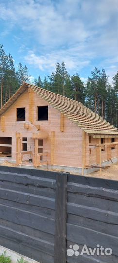 Бригада строителей