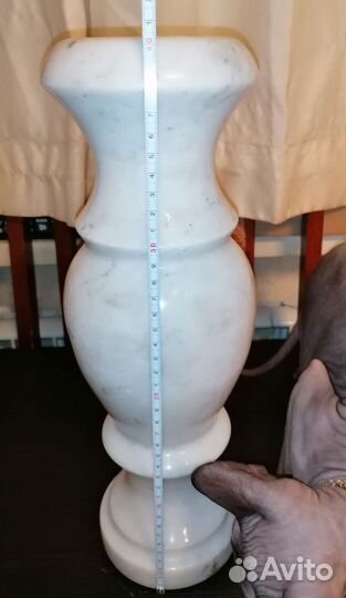 Мраморная ваза 40см