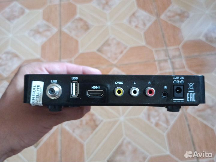 Ресивер триколор gs b211