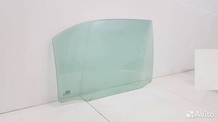 Стекло двери задней правой Toyota Corolla E120 200