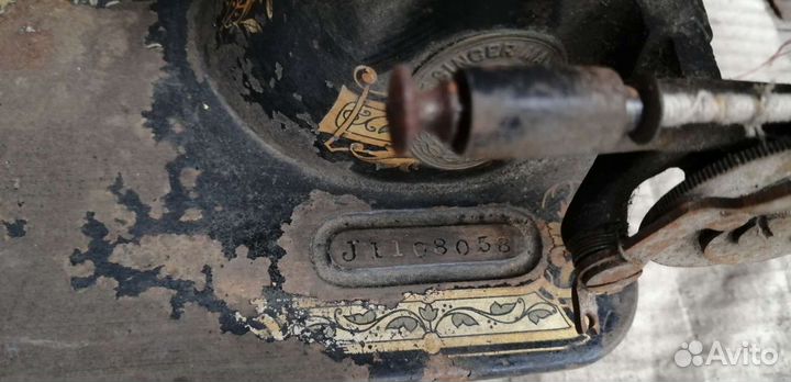 Швейная машина Singer