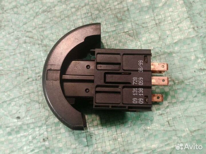 Кнопка аварийной сигнализации Opel Астра G