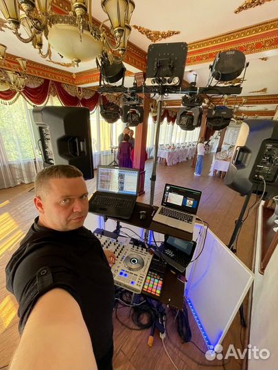 DJ с аппаратурой на любой праздник