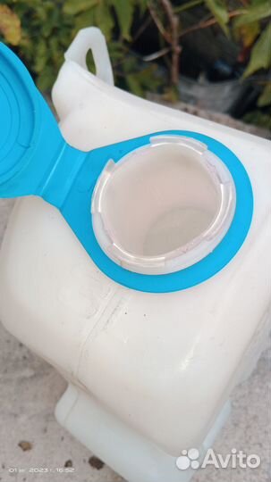 Бачок омывателя Skoda Octavia Tour (1U, A4)