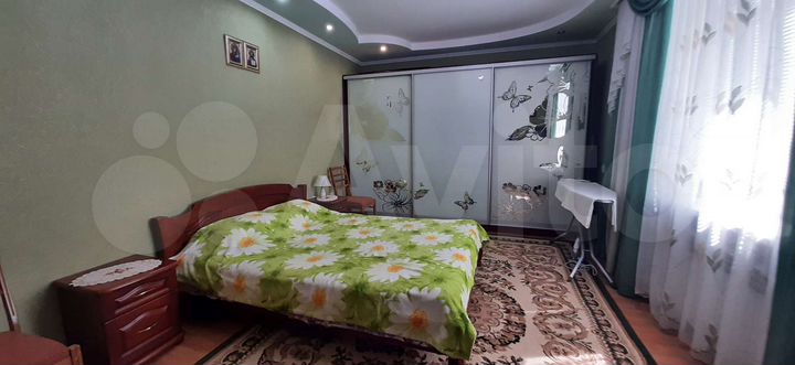 2-к. квартира, 70 м², 1/5 эт.