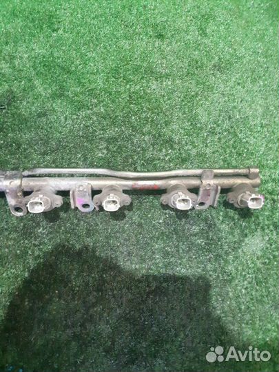 Форсунка топливная Nissan March K11 cg13de