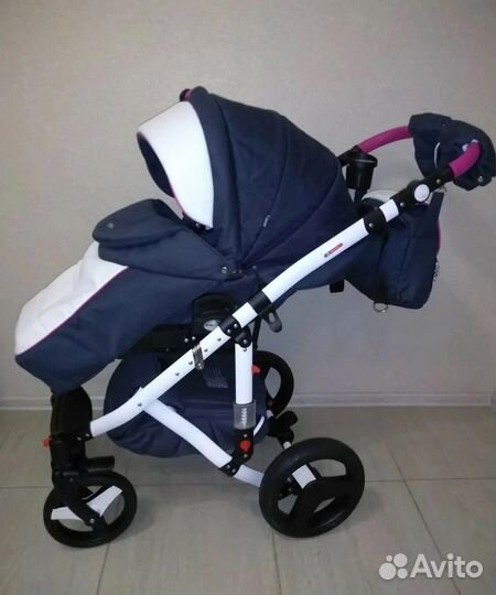 Коляска 2 в 1 или 3 в 1 Adamex