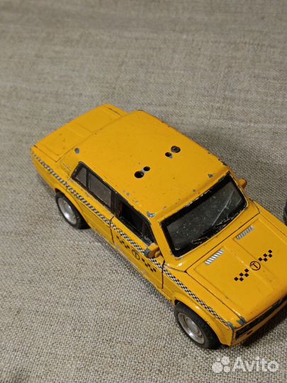 Четыре винтажных машинки одним лотом детские