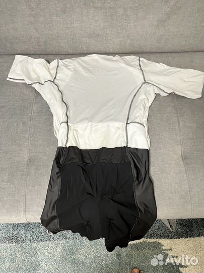 Трисьют (стартовый костюм) для триатлона