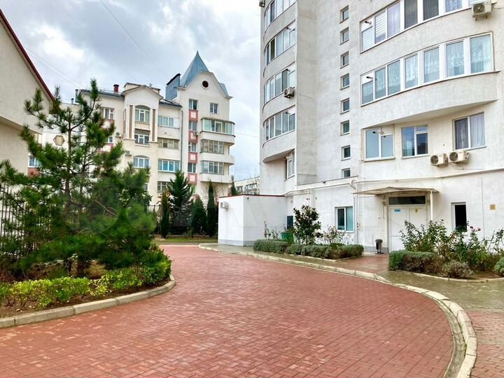 3-к. квартира, 110 м², 9/10 эт.