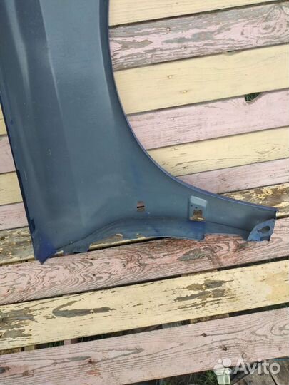 Левое крыло Пежо 406