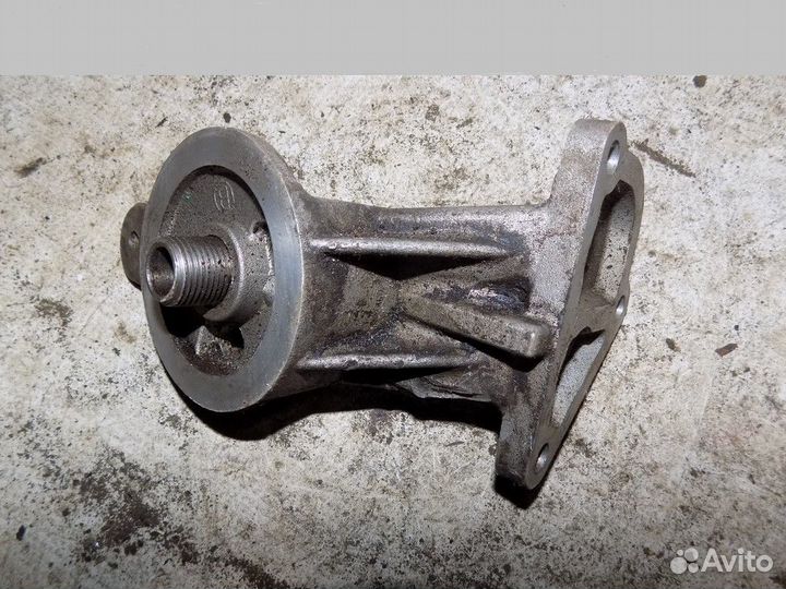 Кронштейн масляного фильтра Focus I 1998-2004