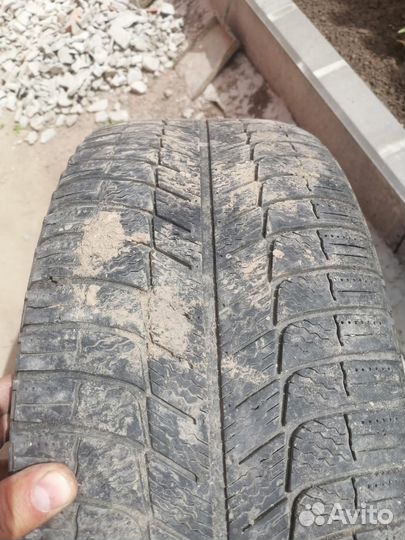 Michelin X-Ice 235/45 R17 97H