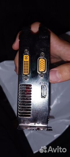 Видеокарта zotac nvidia geforce gtx550 ti 1GB