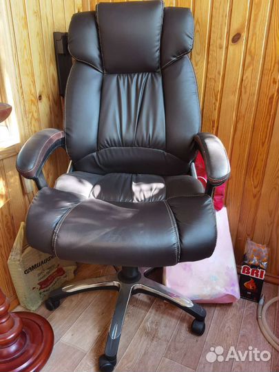 Компьютерное кресло