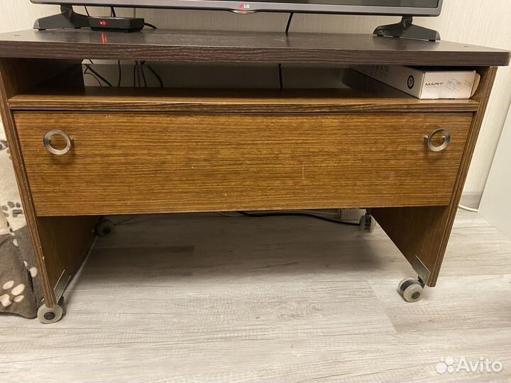 Тумба под телевизор