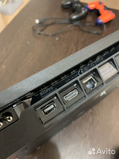 Sony playstation 4 slim 1 Tb