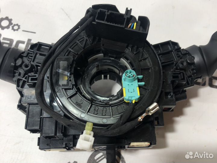 Подрулевой переключатель в сборе Toyota Camry V70