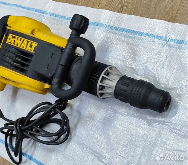 Отбойный молоток dewalt D-25899qs (Италия)