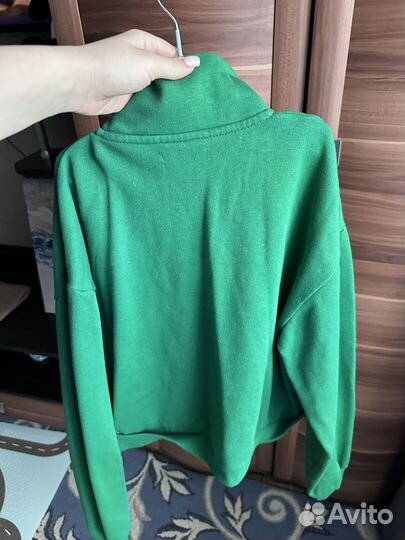 Укороченный свитшот