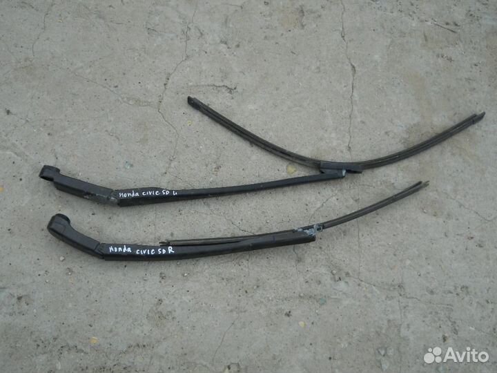 Civic 5D Поводки дворников Honda
