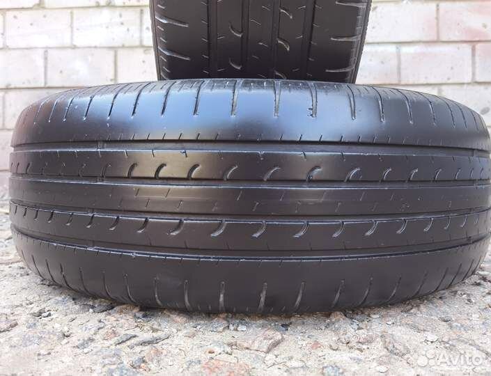 Goodyear EfficientGrip SUV 4x4 215/60 R17 96H